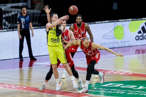 展示了他超 展示了他超