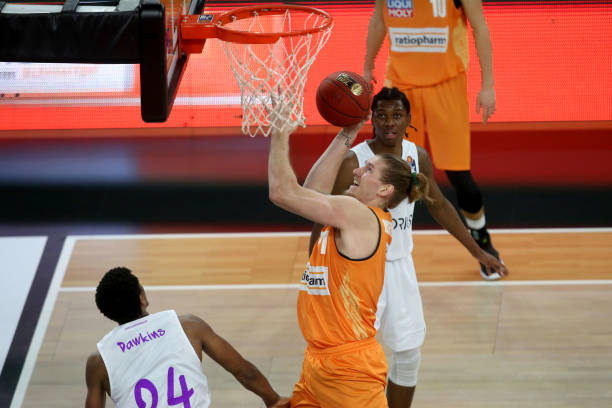 脚趾变形也 脚趾变形也